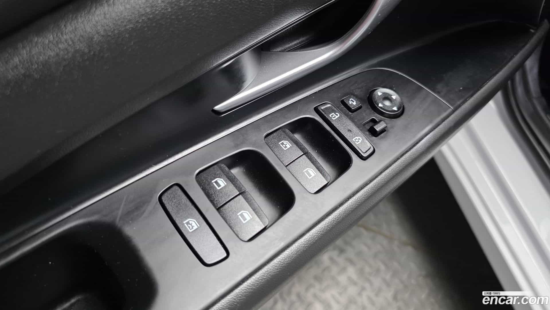 AVANTE Hyundai 2022.3-OPTION-017