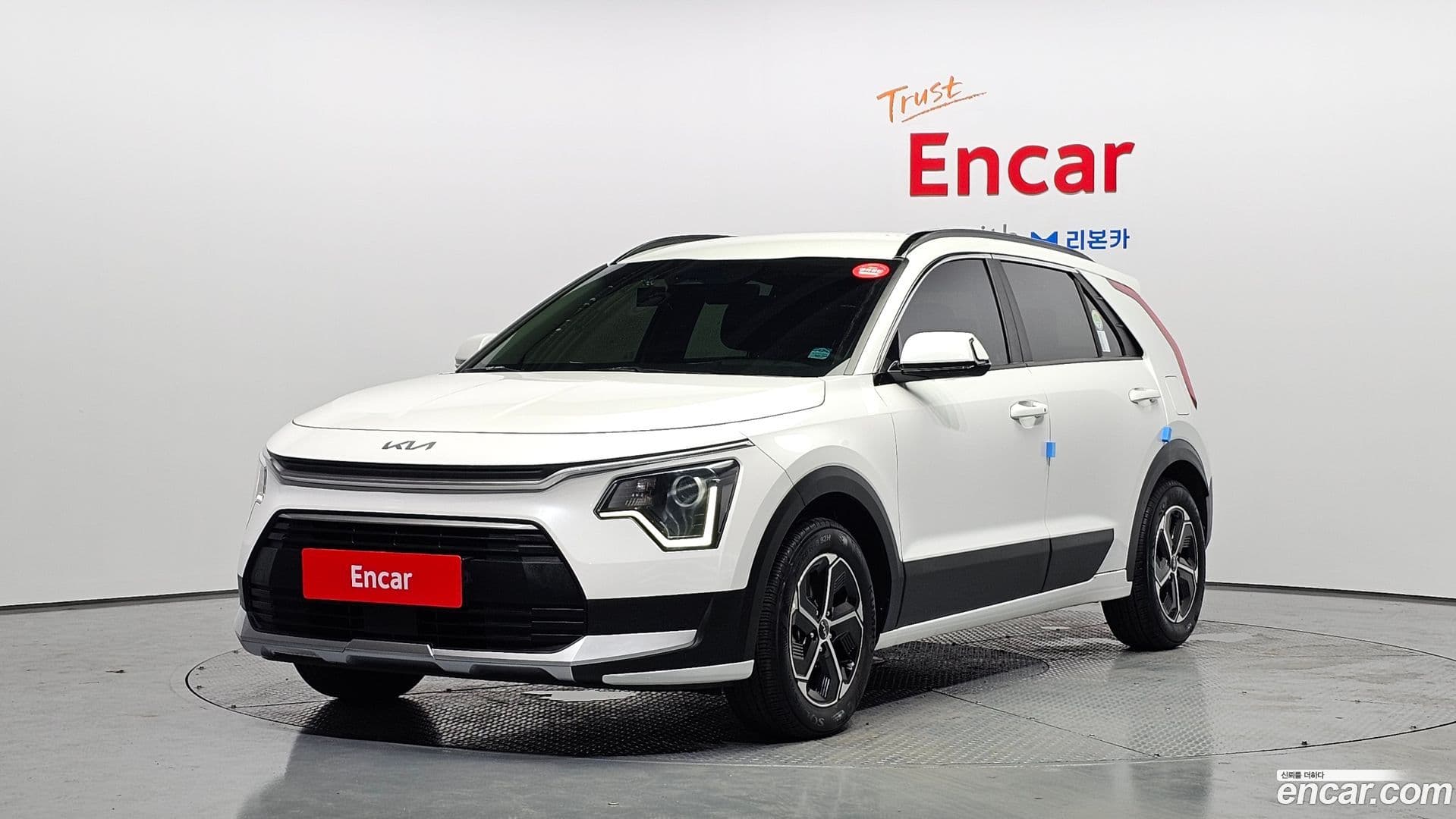 Main__Slider__Photo:Niro Kia 2022.3-0