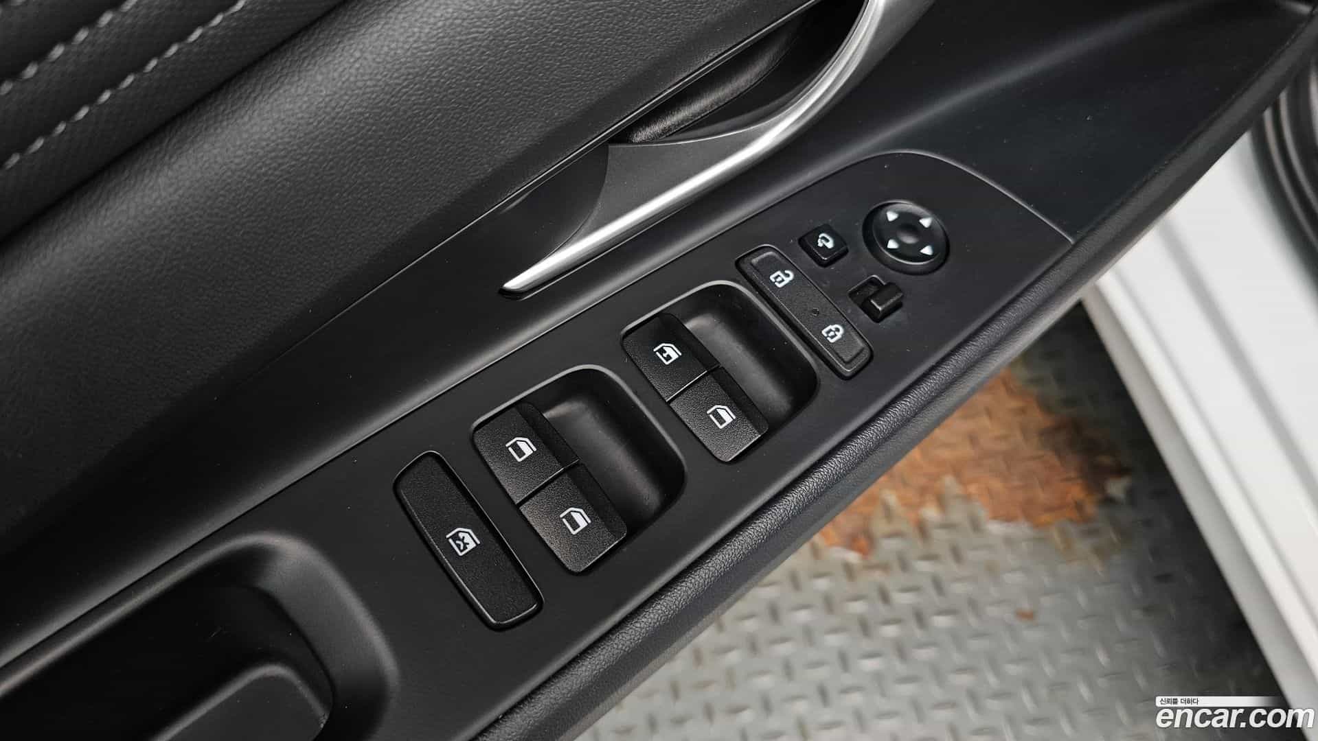 AVANTE Hyundai 2020.4-OPTION-024