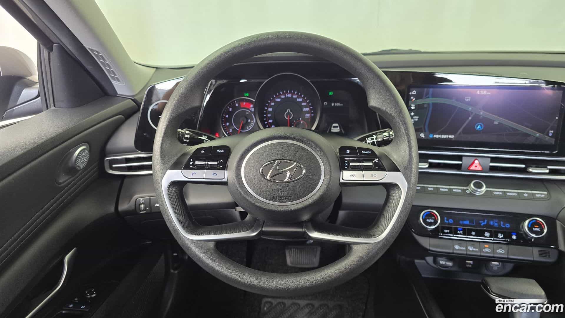 AVANTE Hyundai 2021.4-OPTION-016