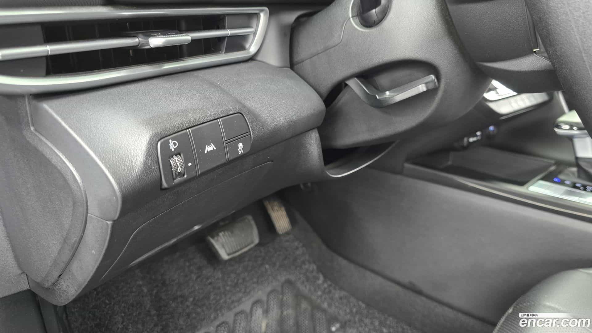AVANTE Hyundai 2021.4-OPTION-022