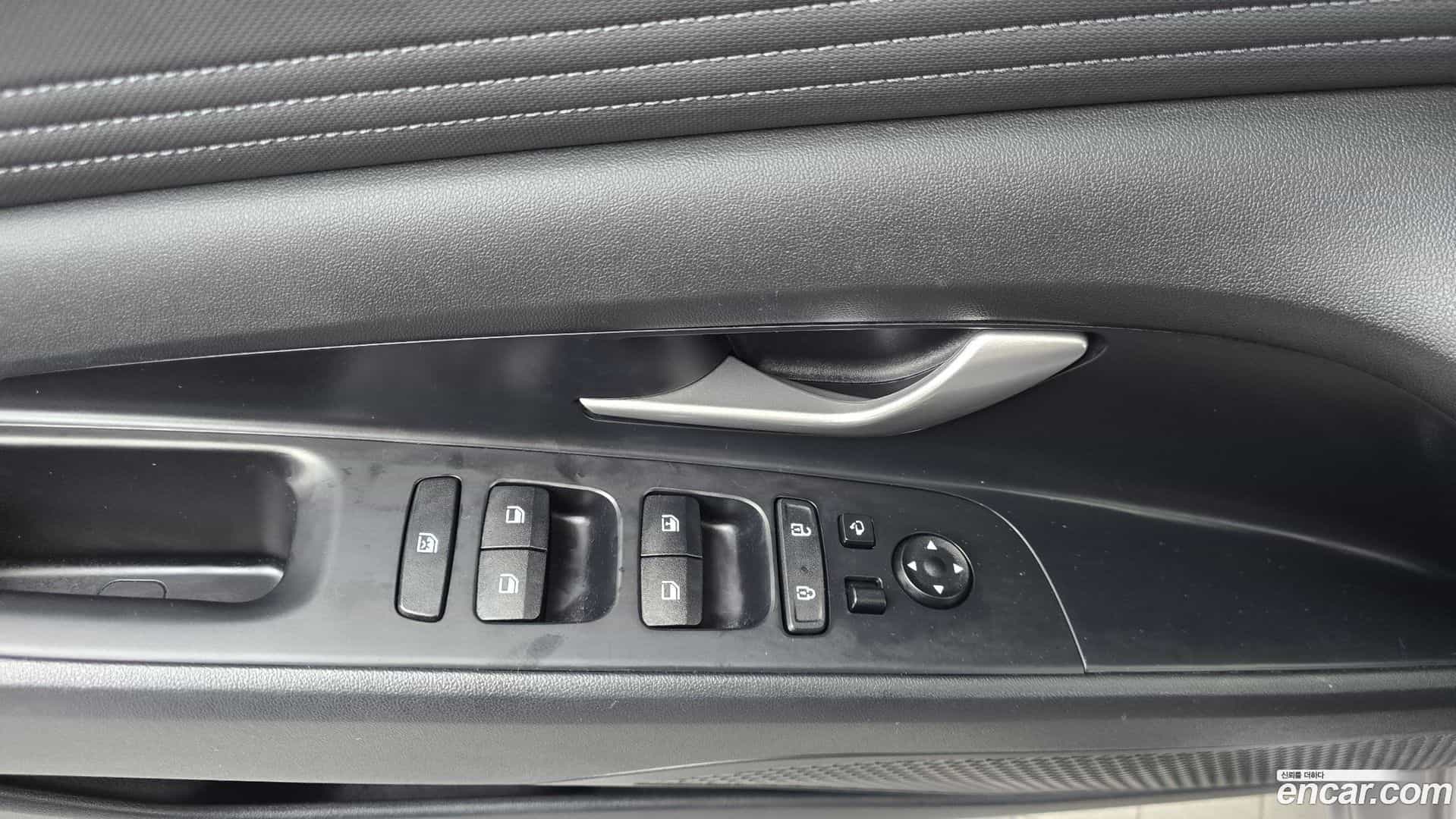 AVANTE Hyundai 2021.4-OPTION-042