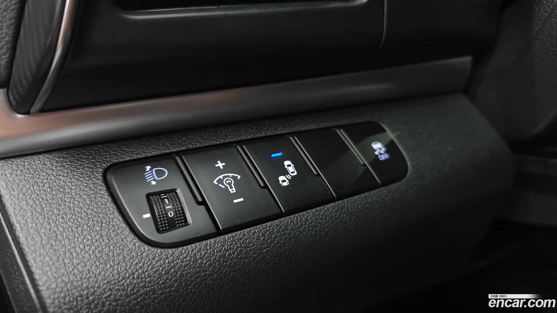 AVANTE Hyundai 2020.2-OPTION-022