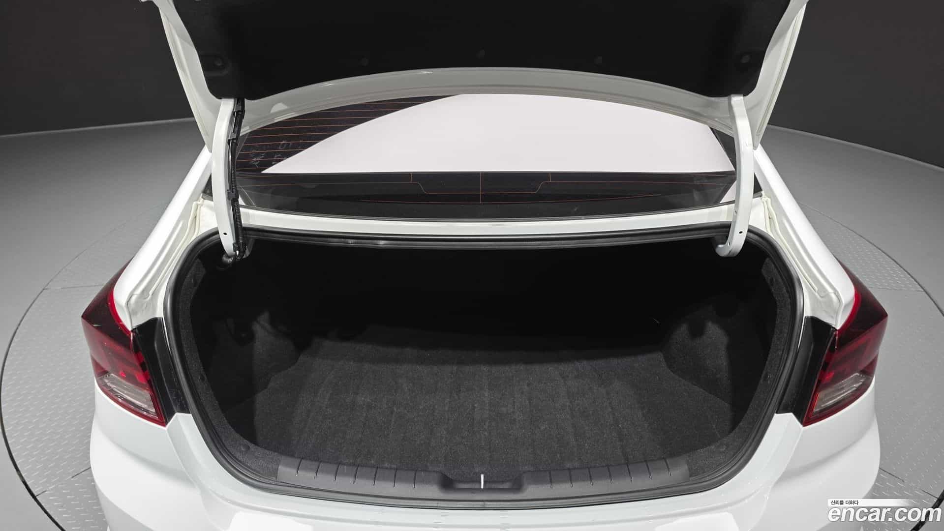 AVANTE Hyundai 2020.2-OPTION-024