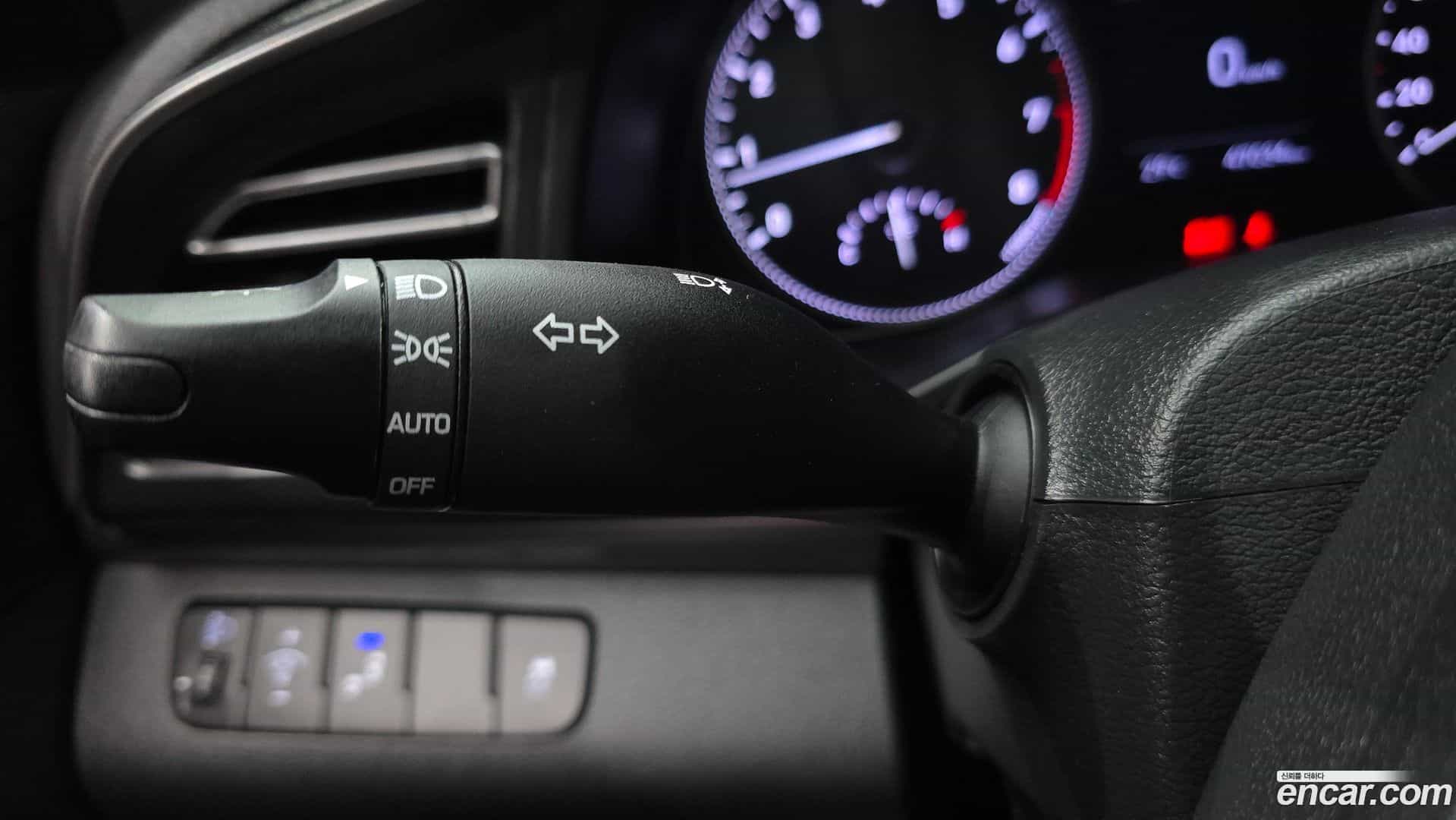 AVANTE Hyundai 2020.2-OPTION-040