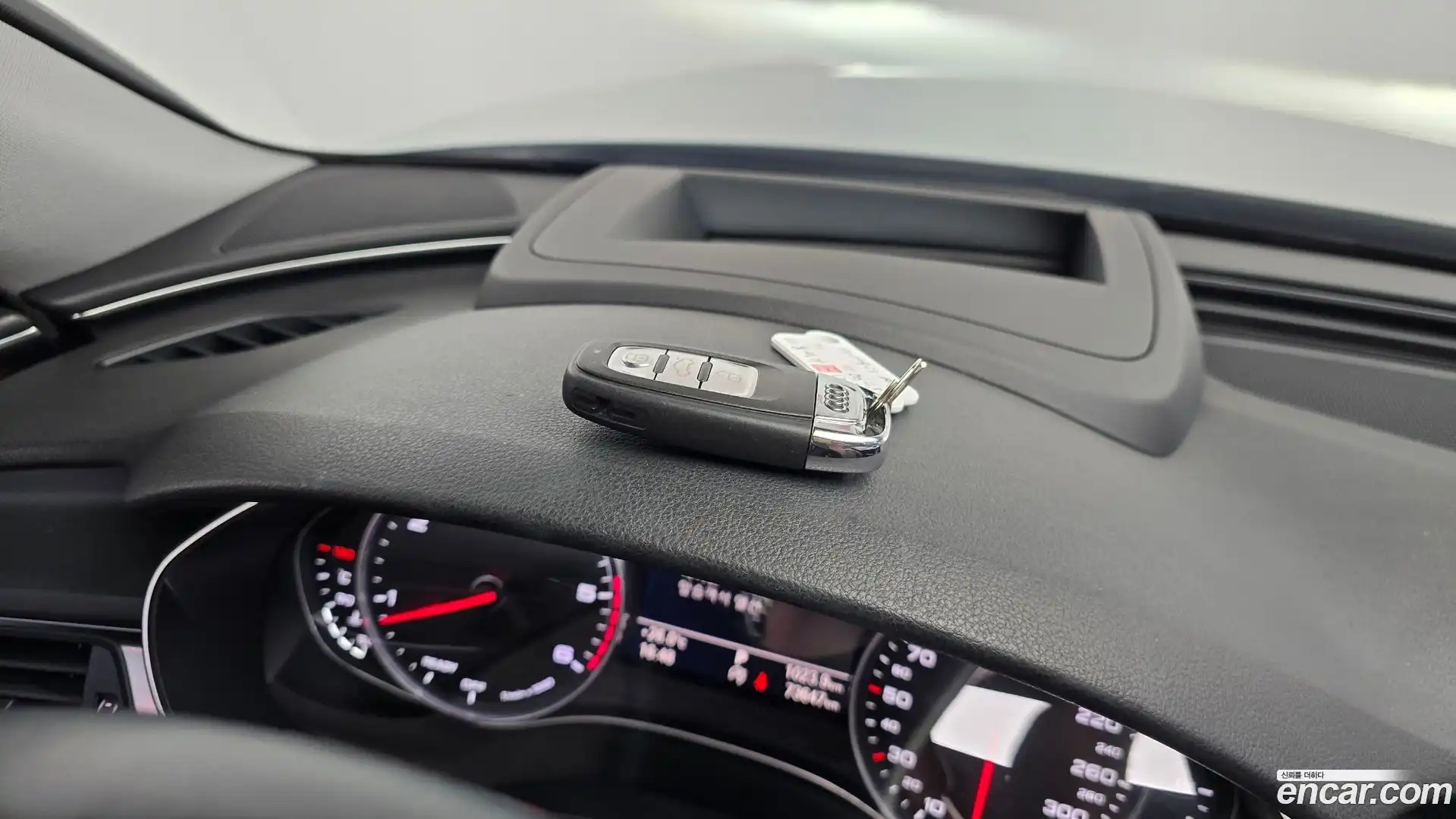 A6 Audi 2016.6-OPTION-019