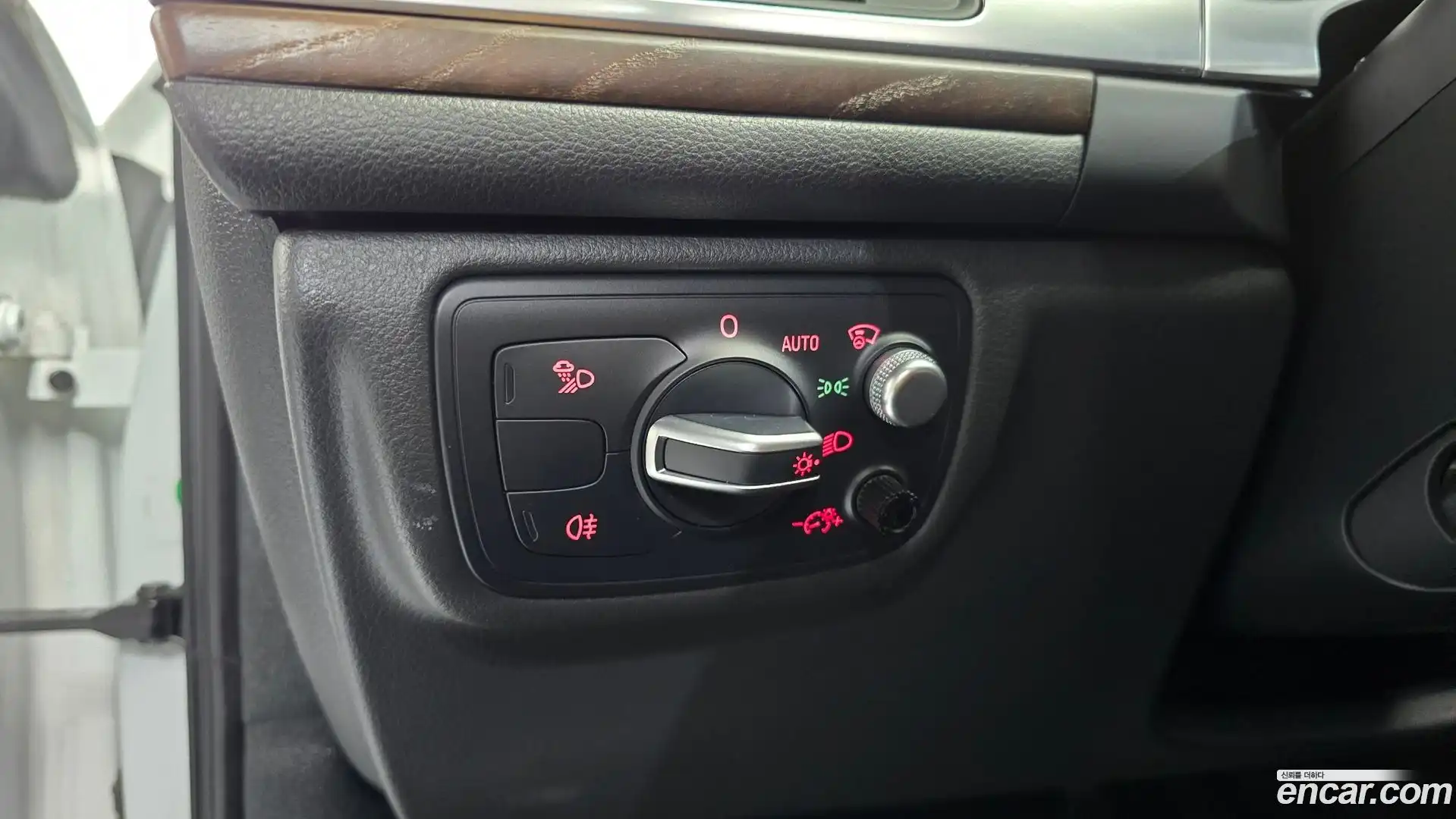 A6 Audi 2016.6-OPTION-024