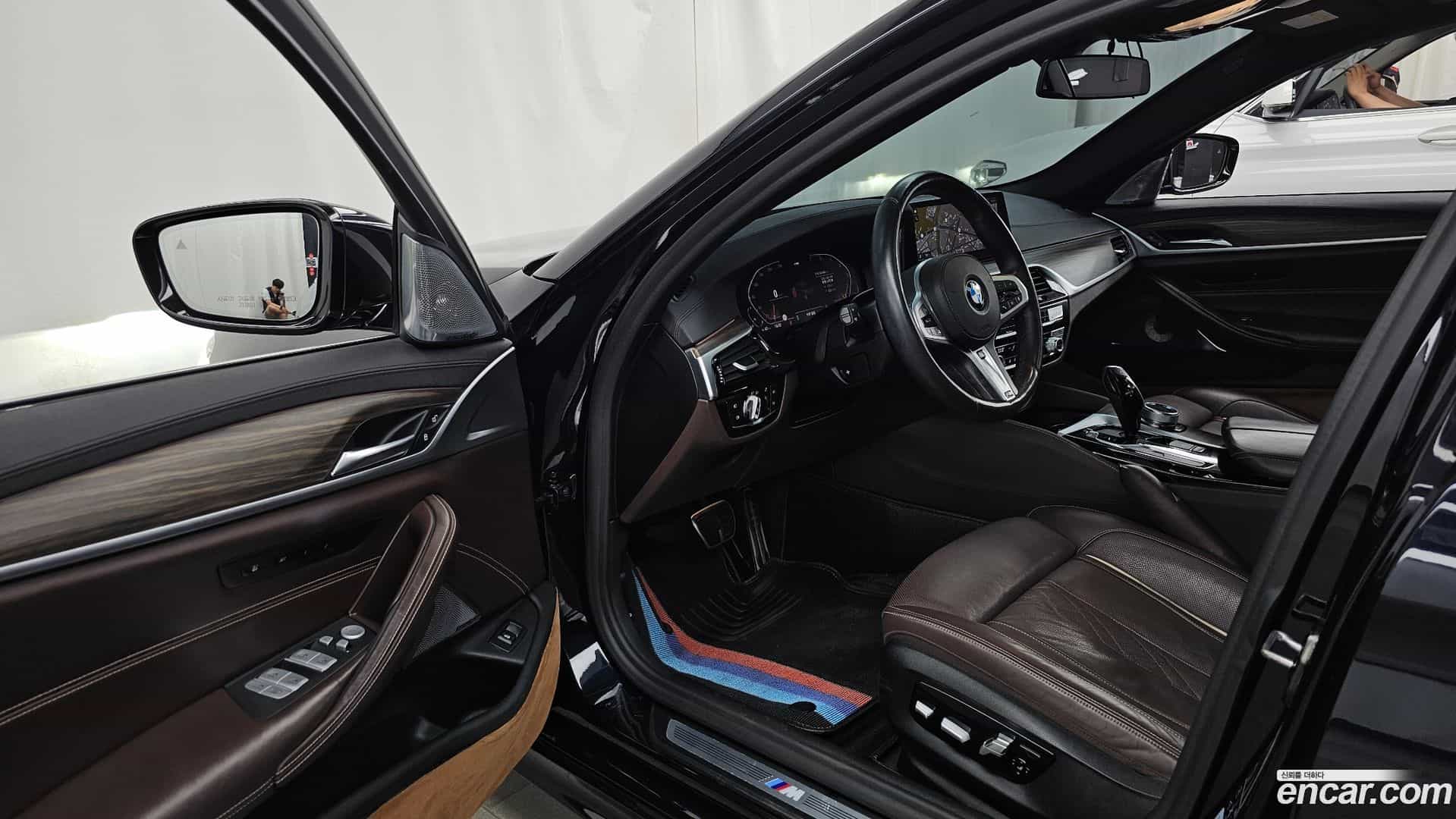 5-Series BMW 2019.10-INNER-010