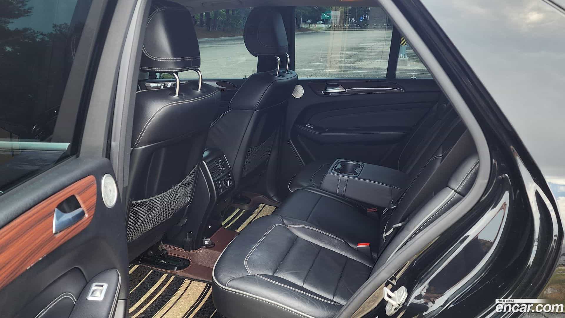 M-class Mercedes-Benz 2012.7-INNER-007