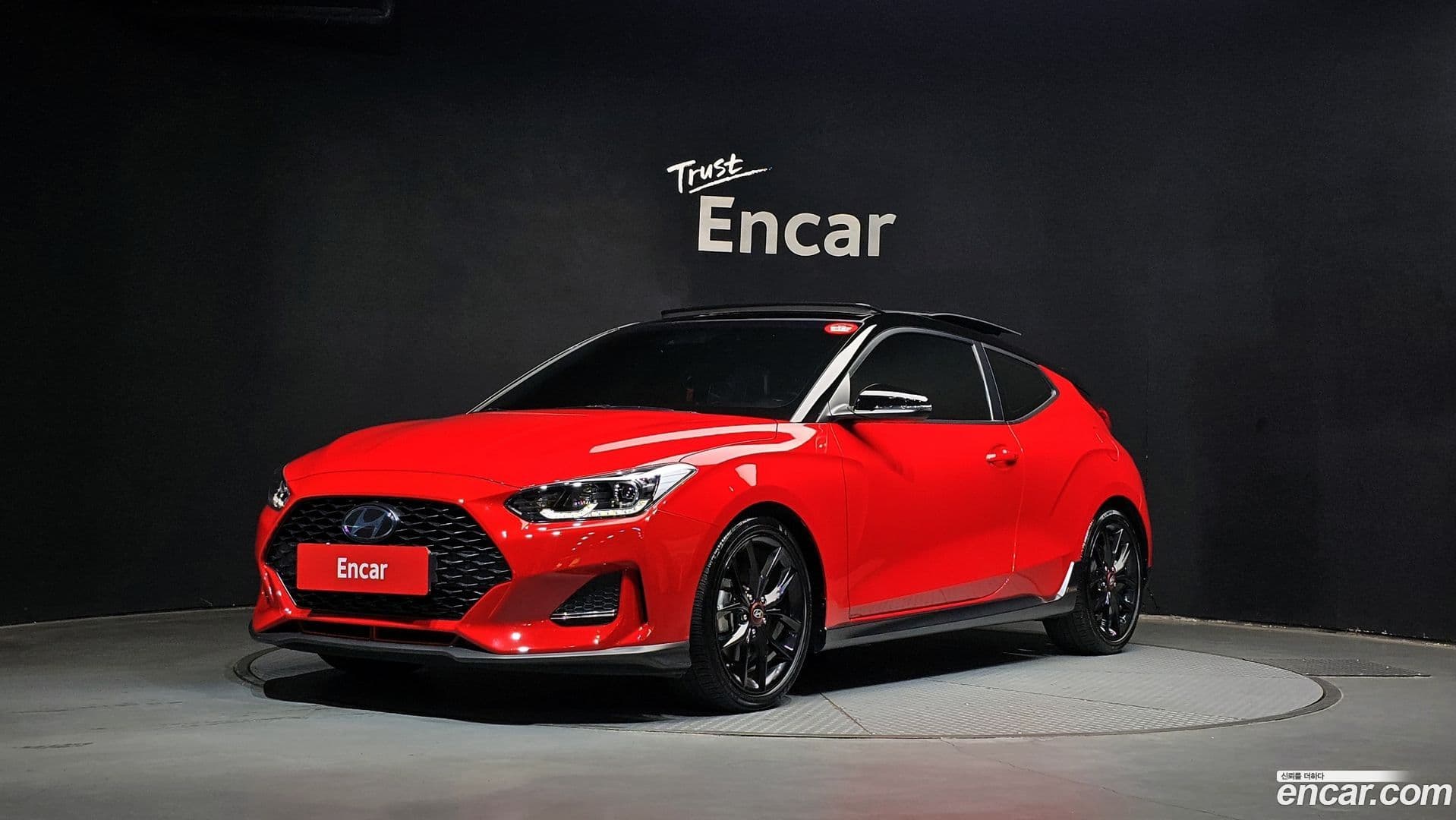 Main__Slider__Photo:Veloster Hyundai 2019.11-0