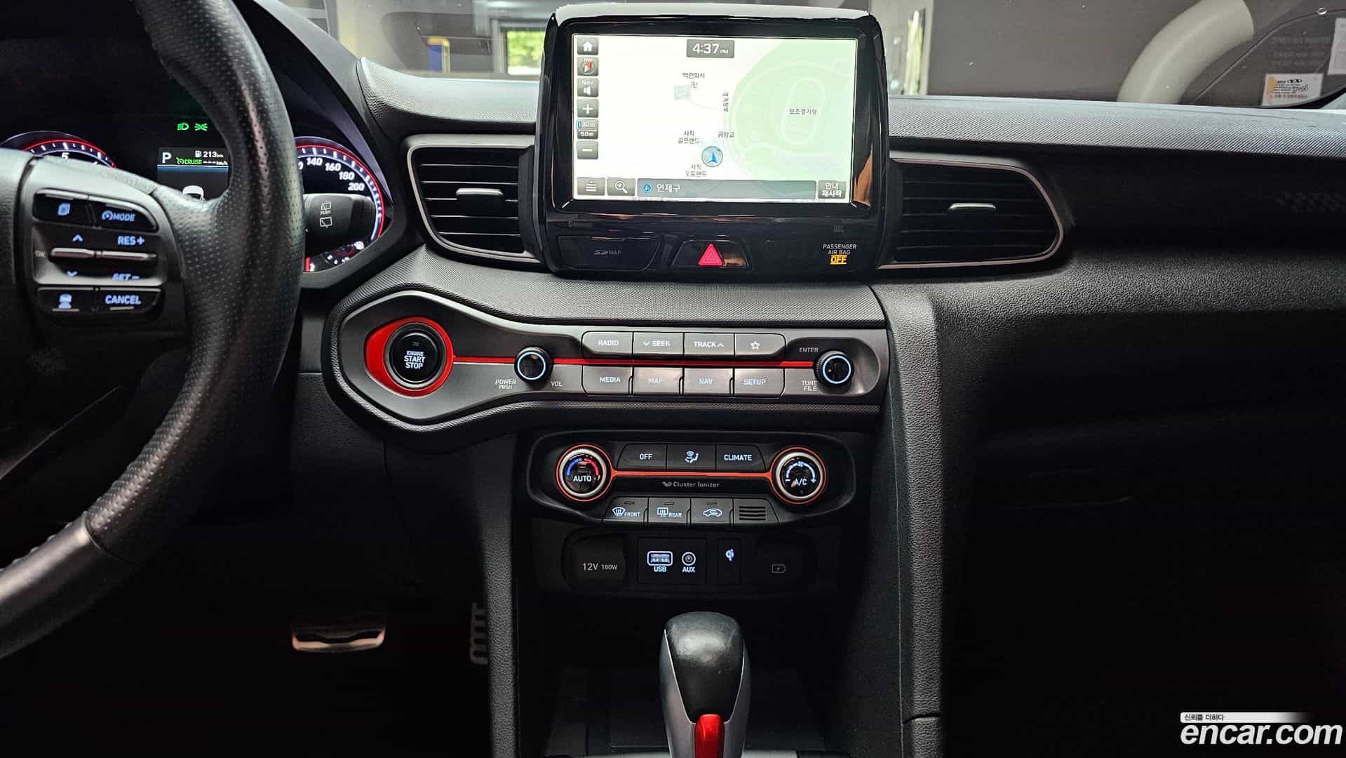 Veloster Hyundai 2019.11-OPTION-018