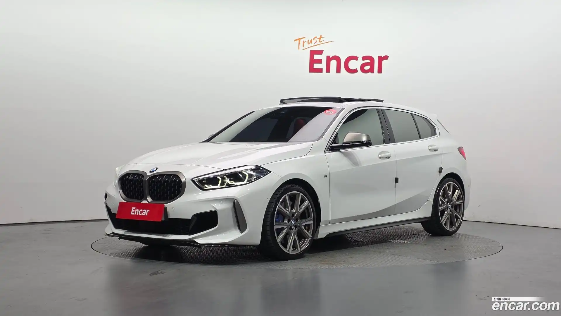 1-Series BMW 2023.9-OUTER-001