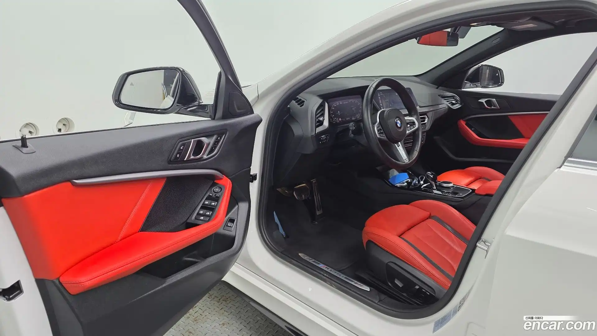 1-Series BMW 2023.9-INNER-010