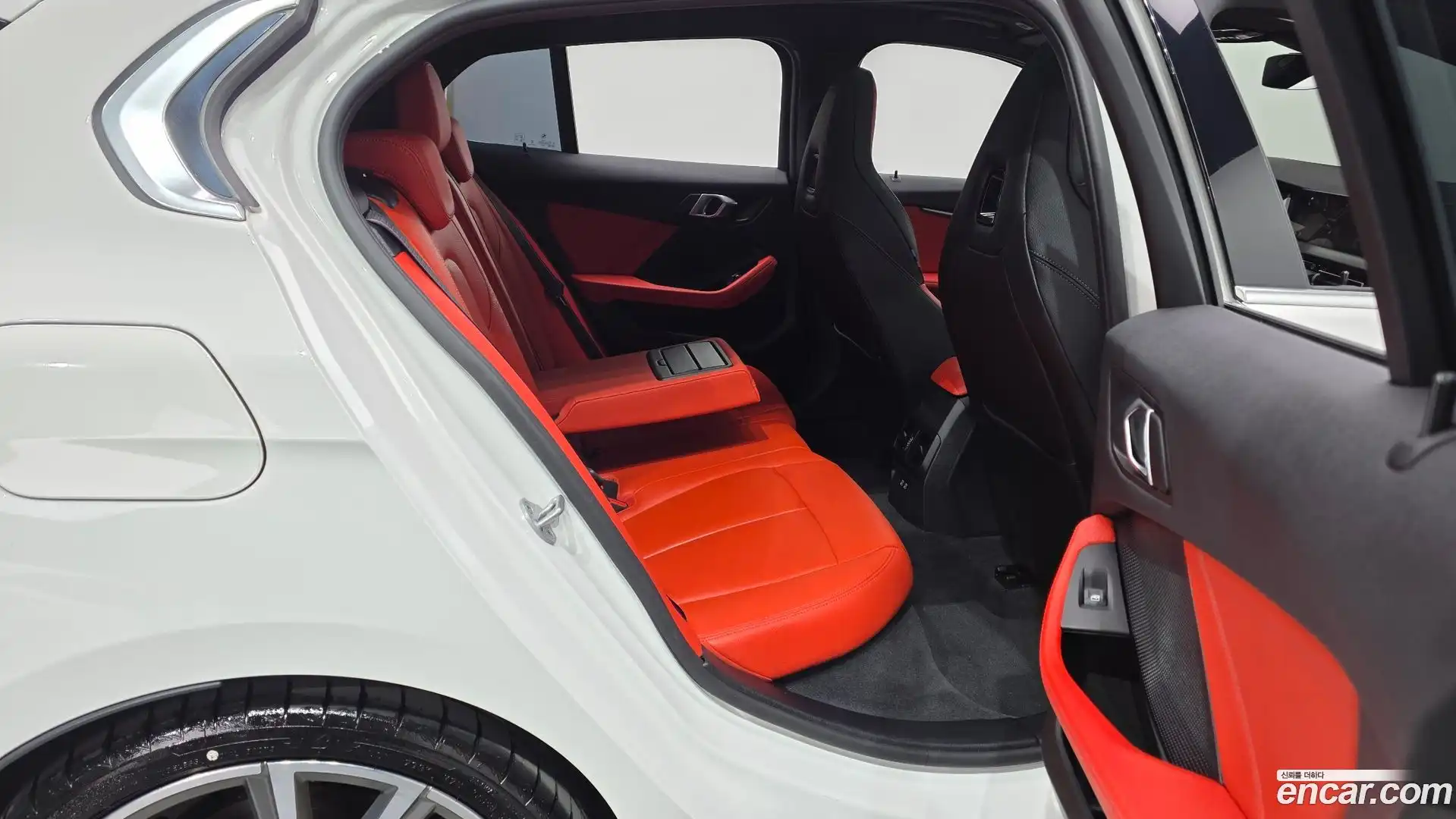 1-Series BMW 2023.9-OPTION-015