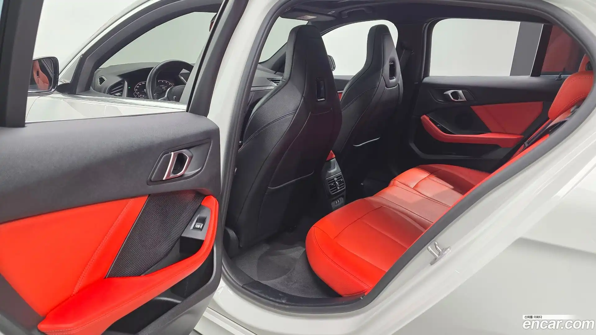 1-Series BMW 2023.9-OPTION-016