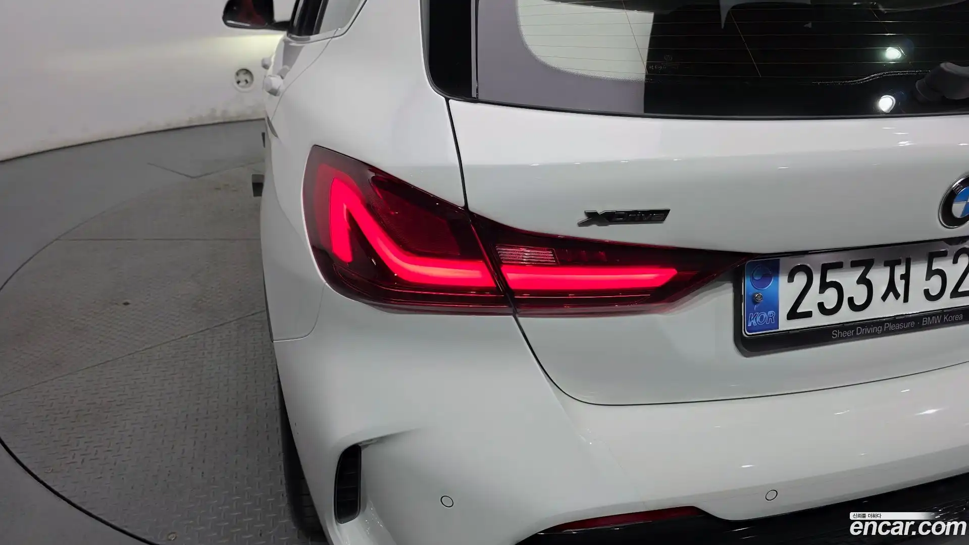 1-Series BMW 2023.9-OUTER-033