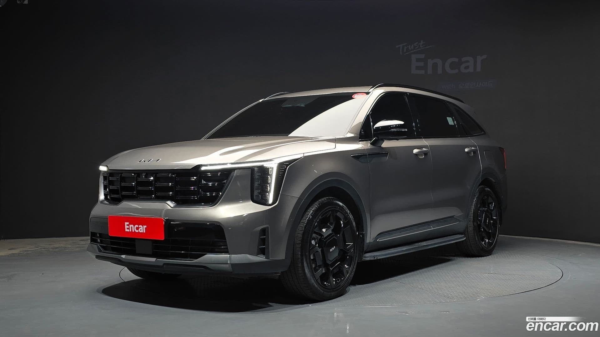 Main__Slider__Photo:Sorento Kia 2024.4-0