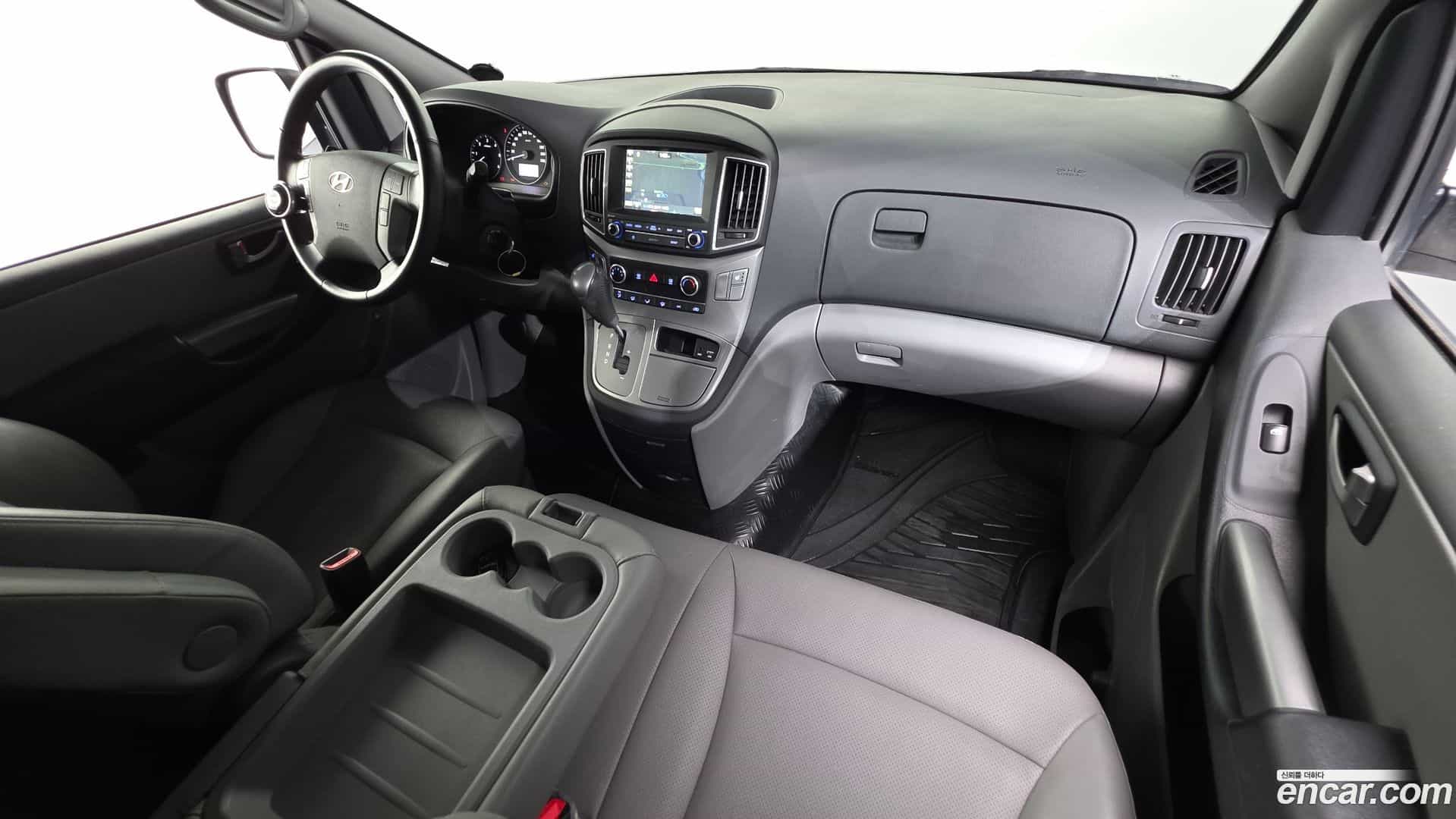 Starex Hyundai 2018.10-INNER-007