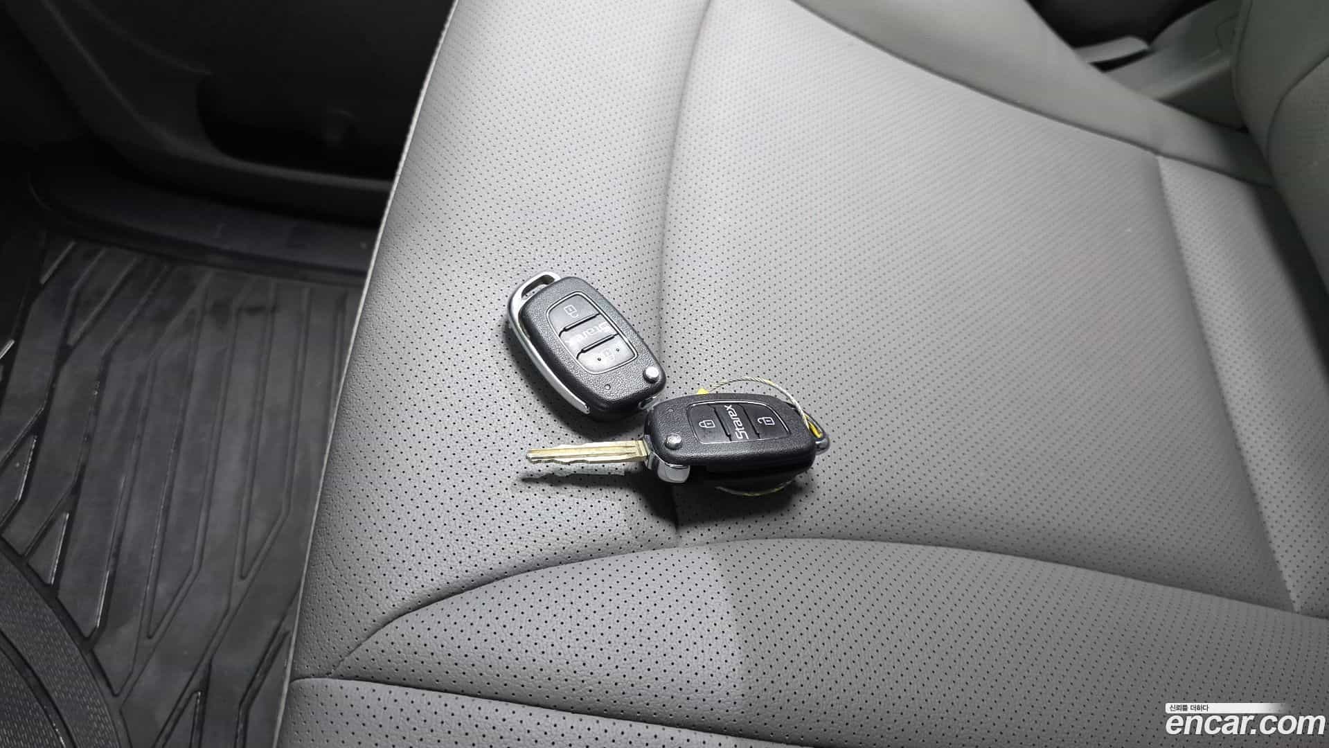 Starex Hyundai 2018.10-OPTION-020