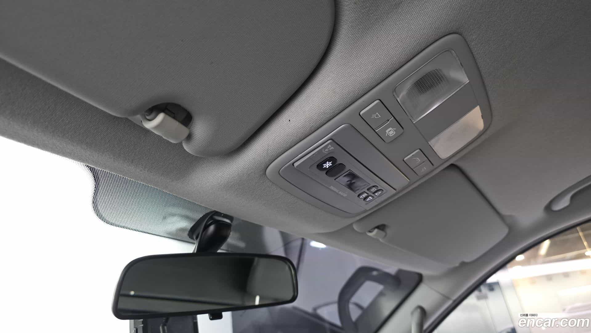 Starex Hyundai 2018.10-OPTION-045