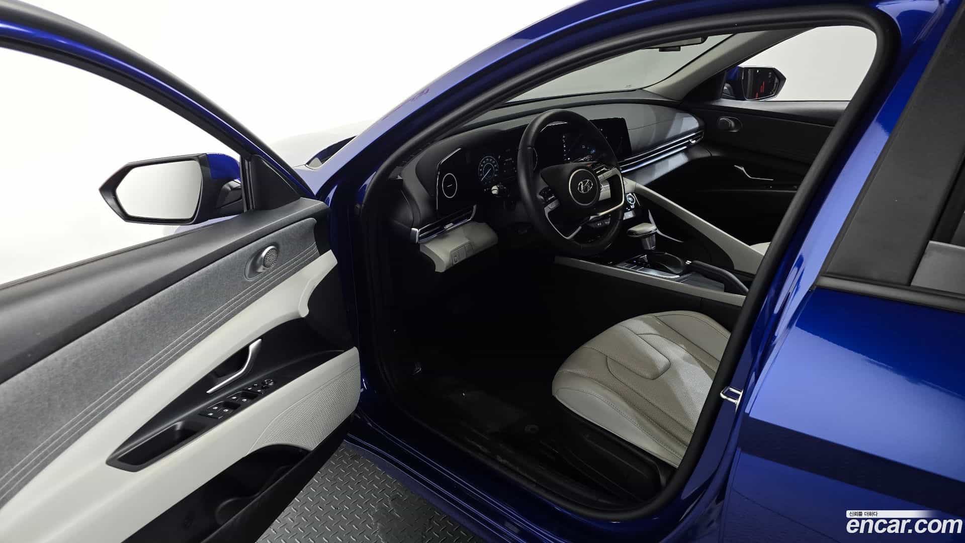 AVANTE Hyundai 2021.11-INNER-010