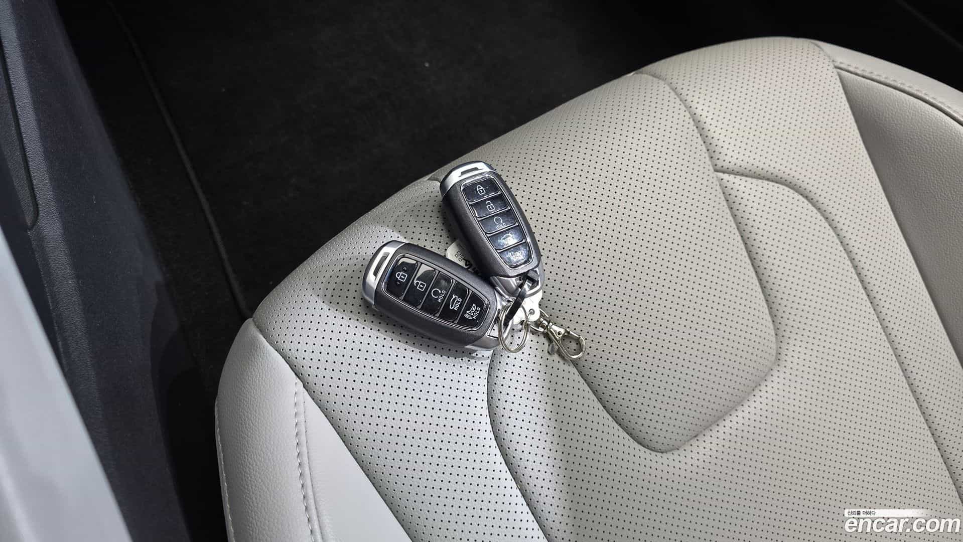 AVANTE Hyundai 2021.11-OPTION-019