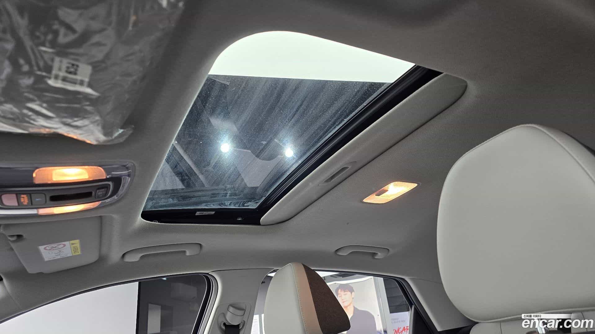 AVANTE Hyundai 2021.11-OPTION-020