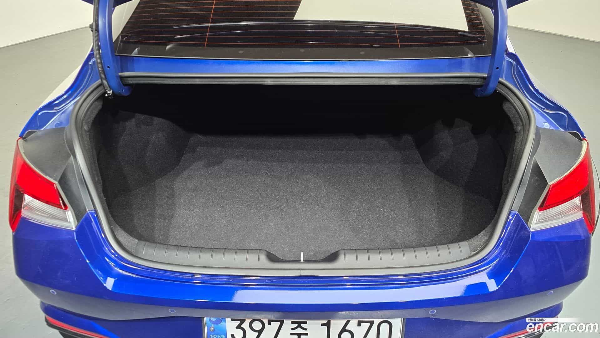 AVANTE Hyundai 2021.11-OPTION-021