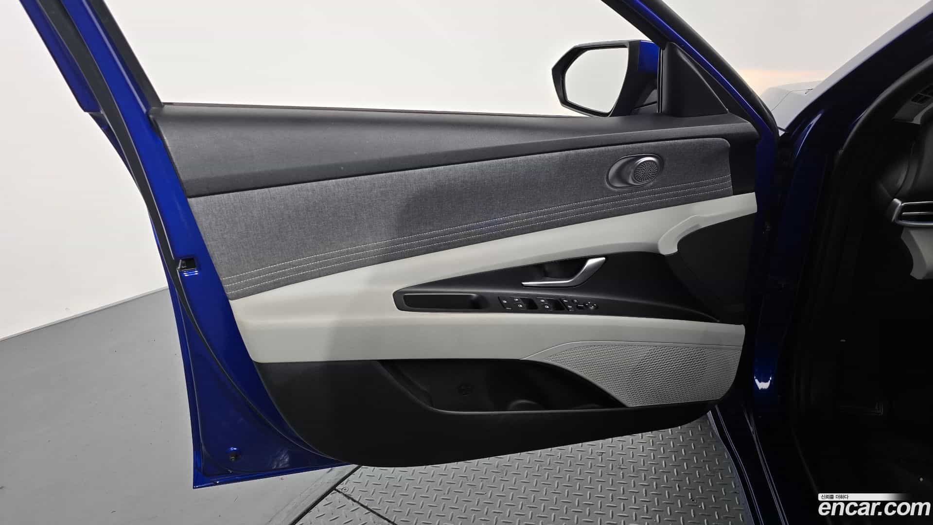 AVANTE Hyundai 2021.11-INNER-034