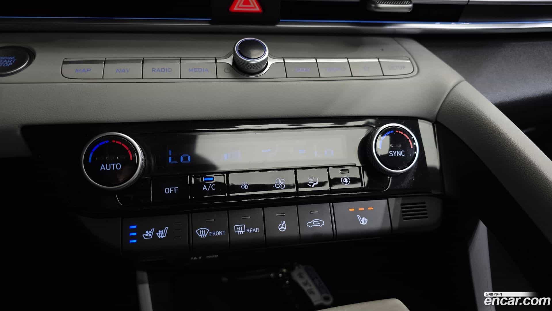 AVANTE Hyundai 2021.11-OPTION-043