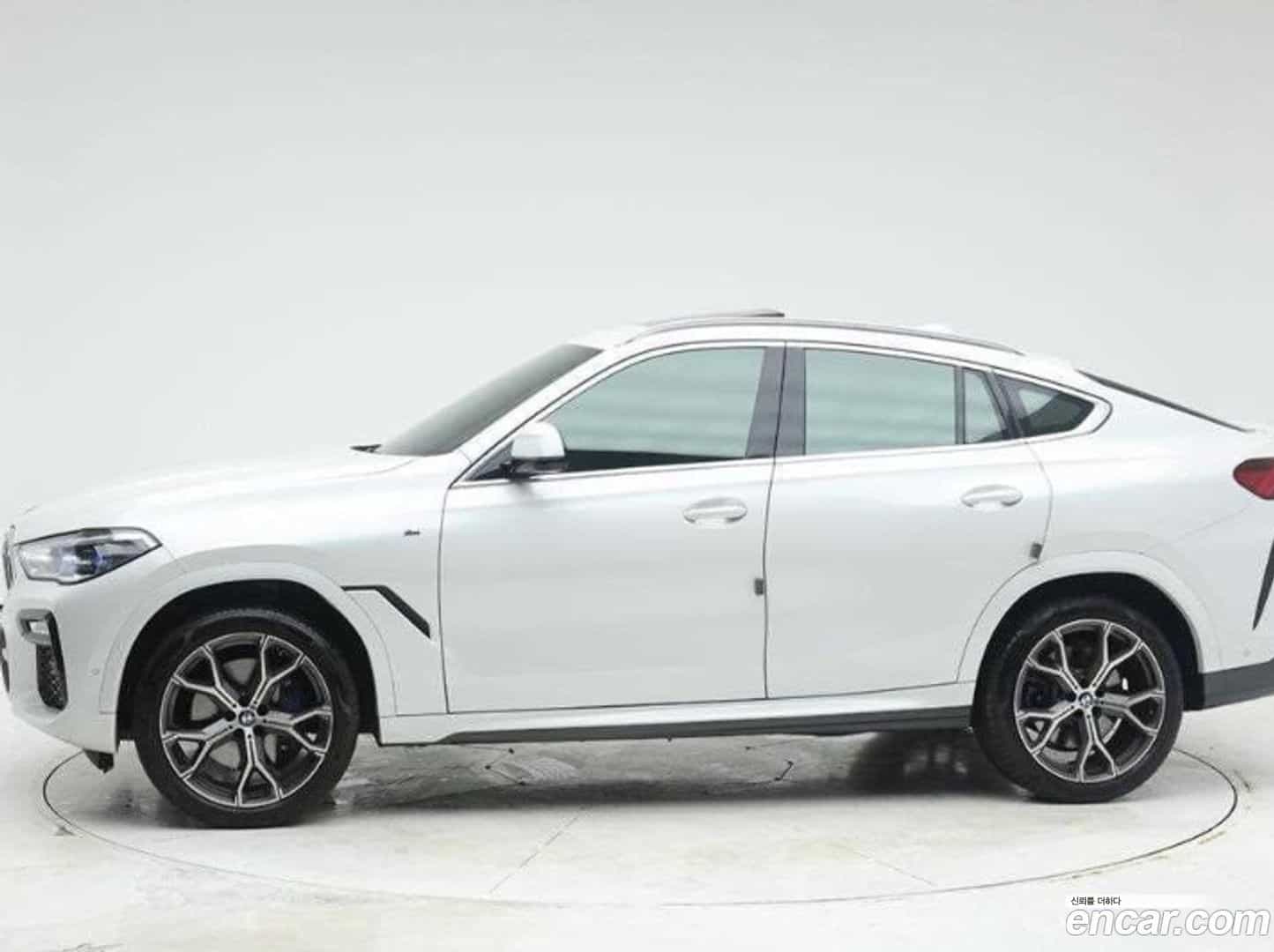 X6 BMW 2021.0-OUTER-003