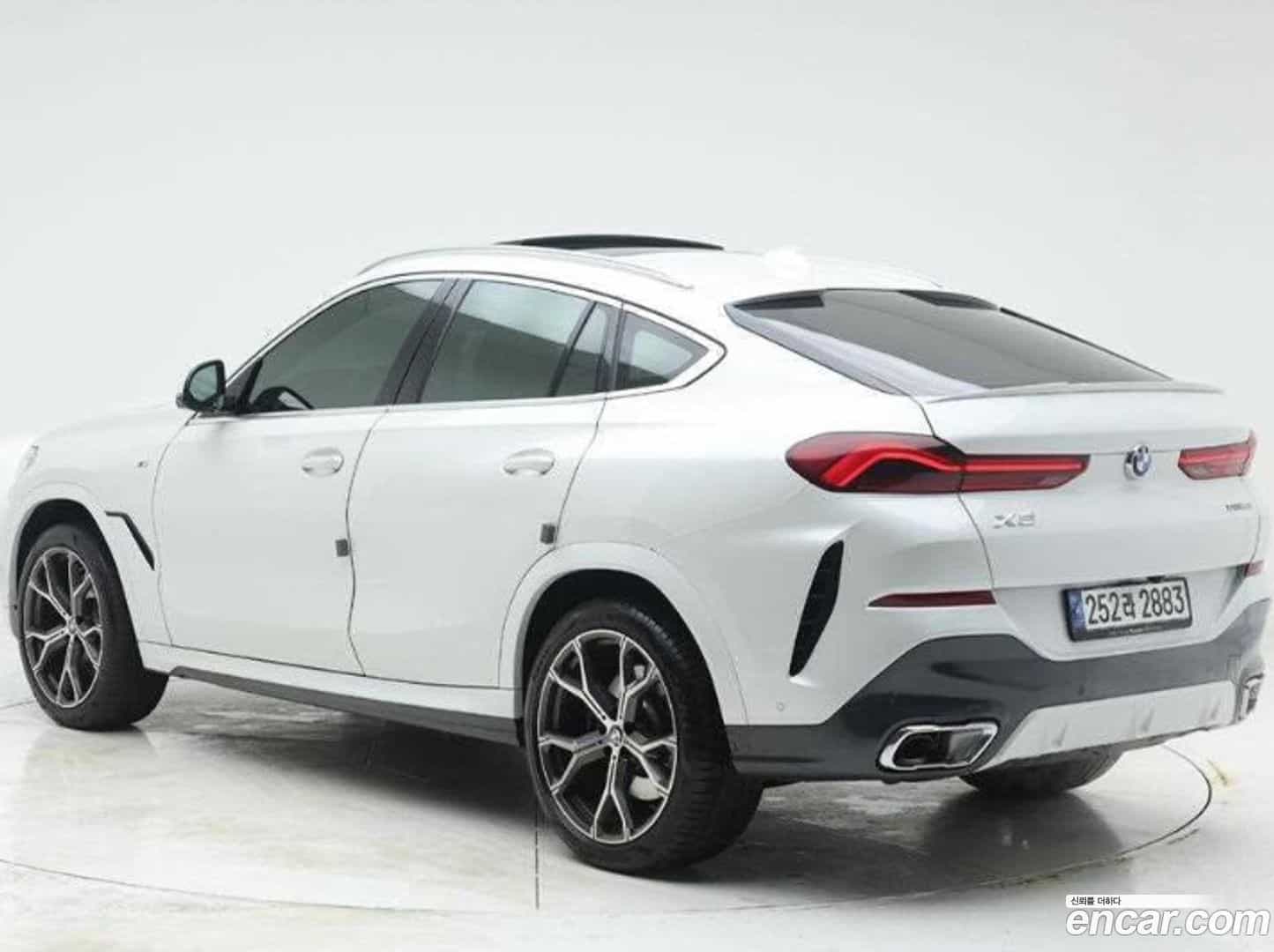 X6 BMW 2021.0-OUTER-004