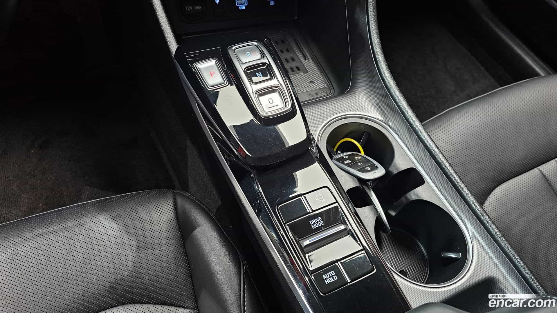 Sonata Hyundai 2022.2-INNER-009