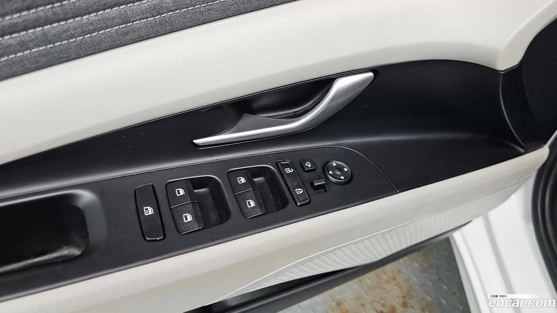 AVANTE Hyundai 2020.4-OPTION-024