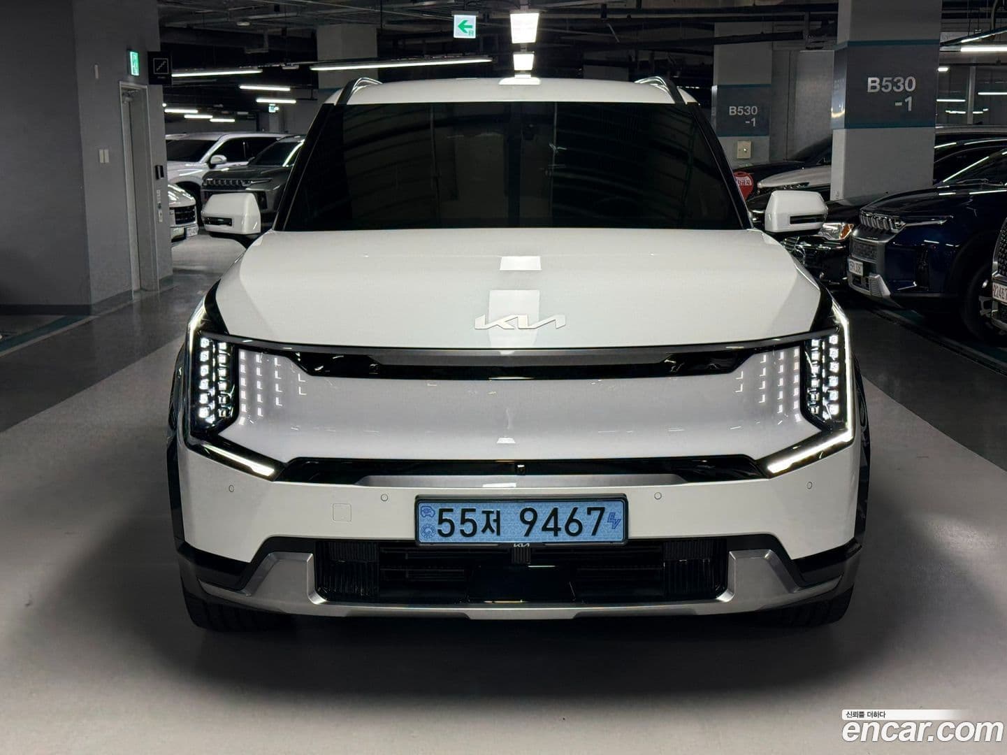 Main__Slider__Photo:EV9 Kia 2023.9-0
