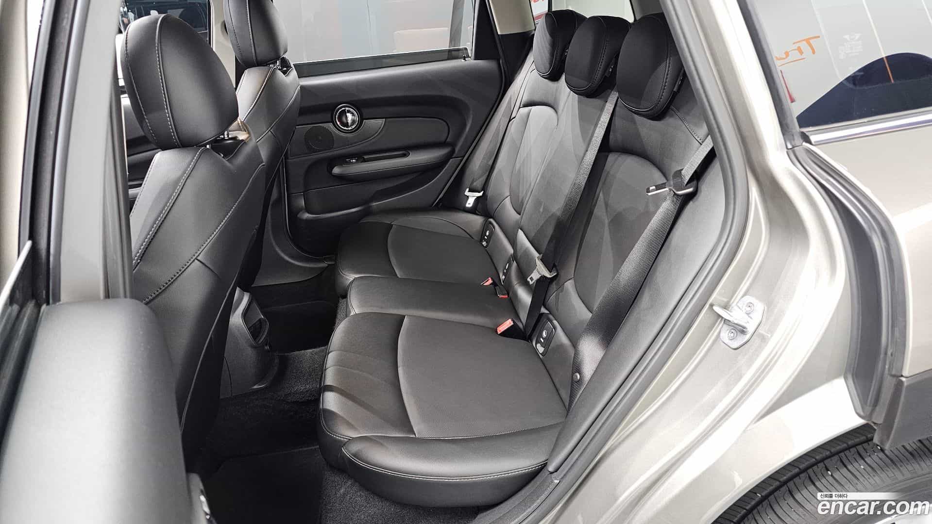 Clubman Mini 2018.9-OPTION-016