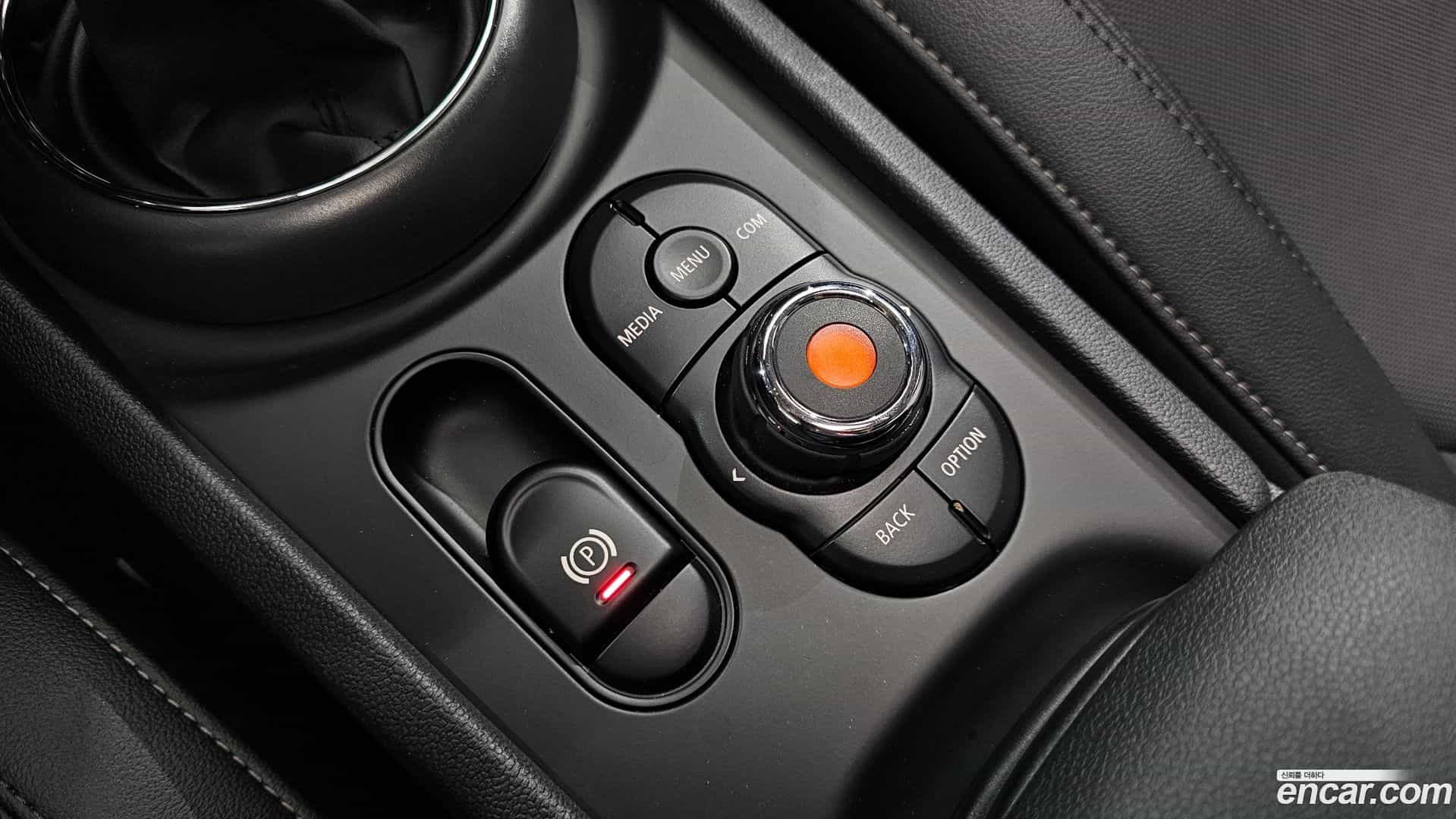 Clubman Mini 2018.9-OPTION-040