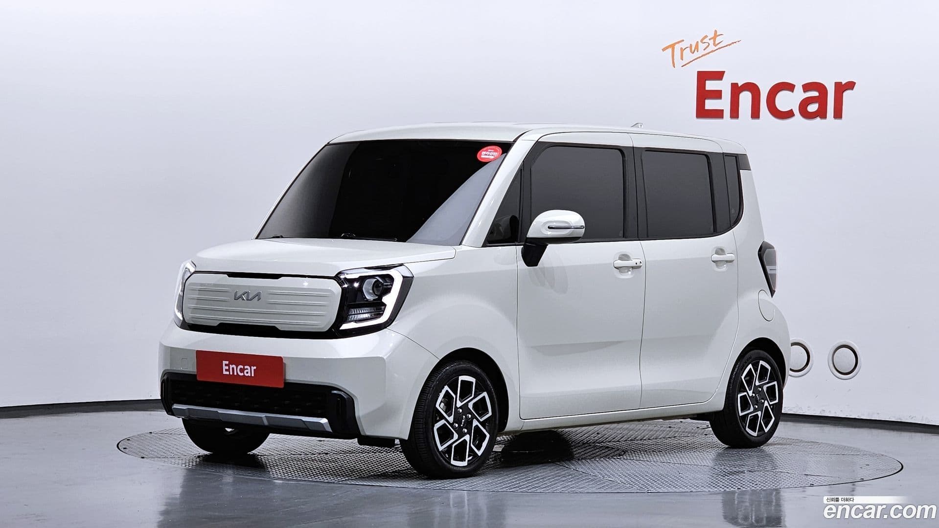Main__Slider__Photo:RAY Kia 2024.0-0