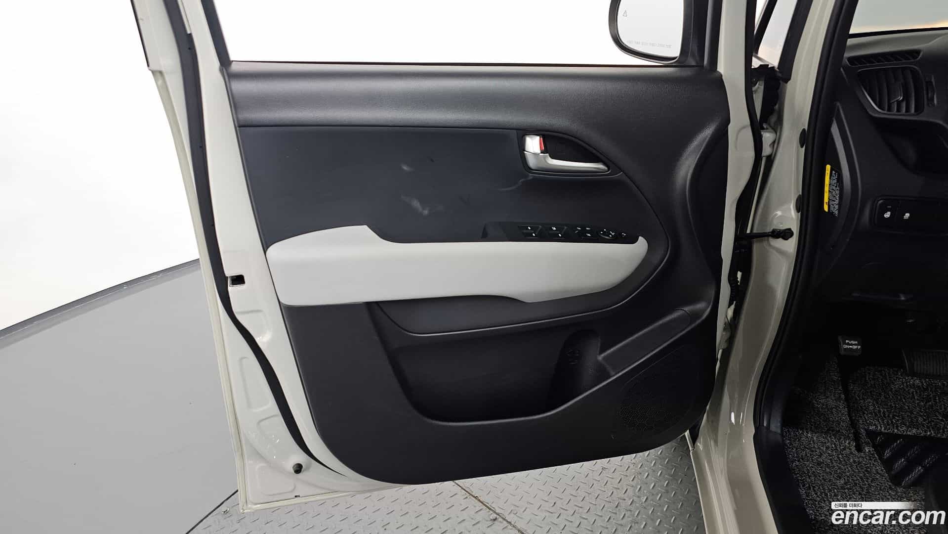 RAY Kia 2024.0-INNER-034