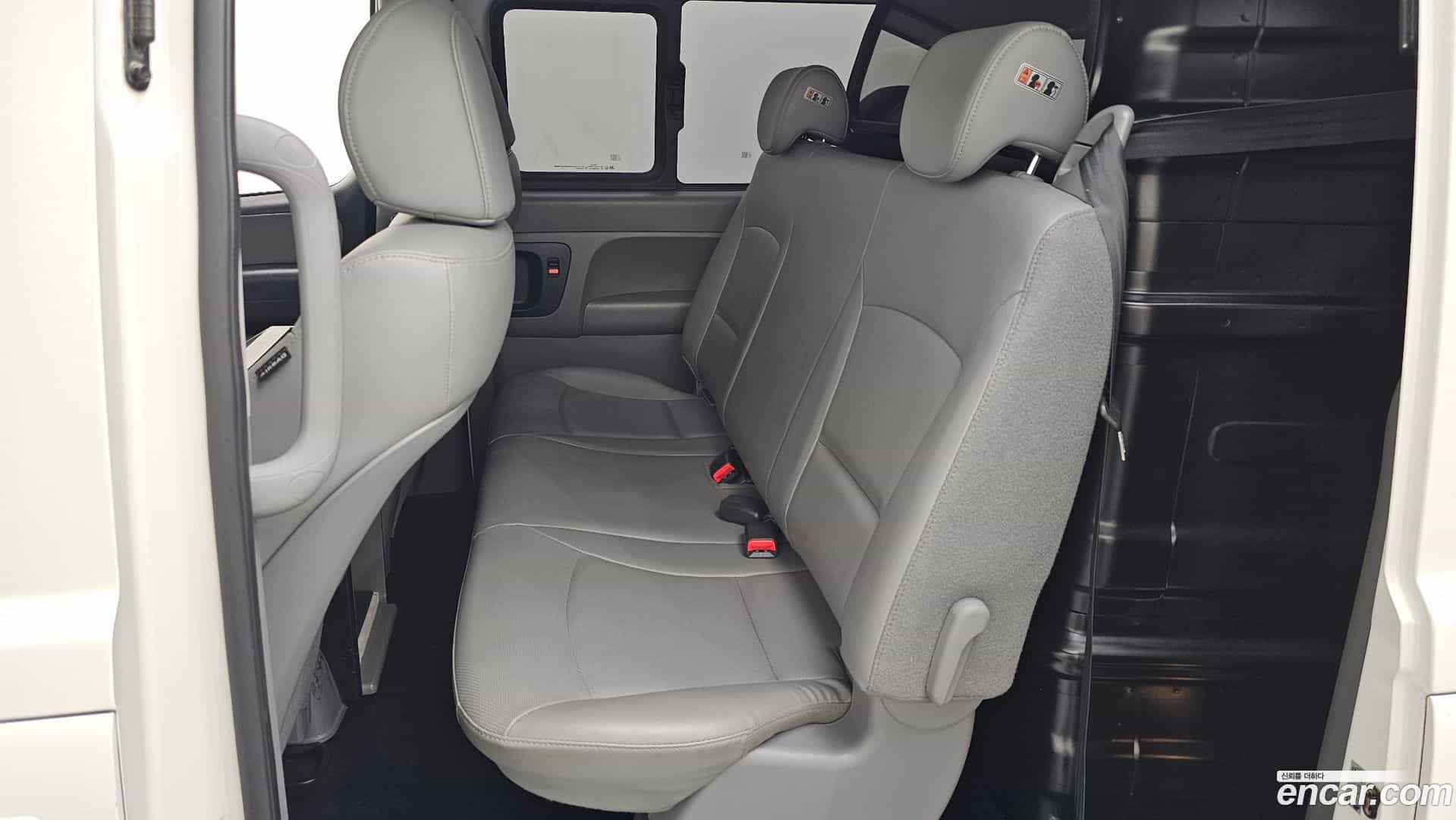Starex Hyundai 2018.5-OPTION-015
