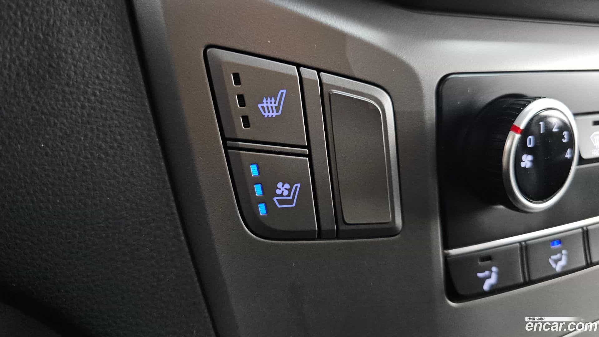 Starex Hyundai 2018.5-OPTION-019
