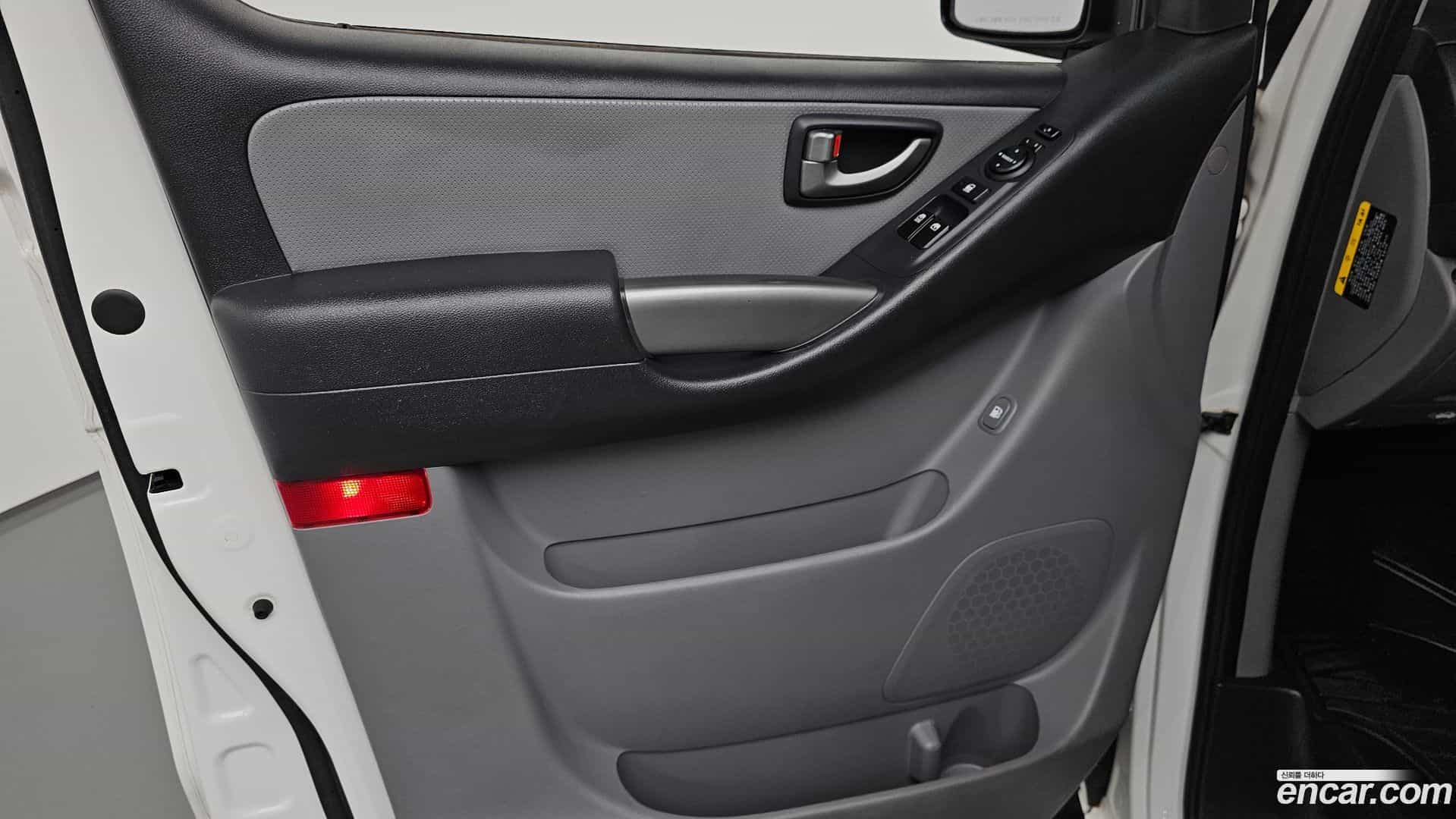 Starex Hyundai 2018.5-INNER-035