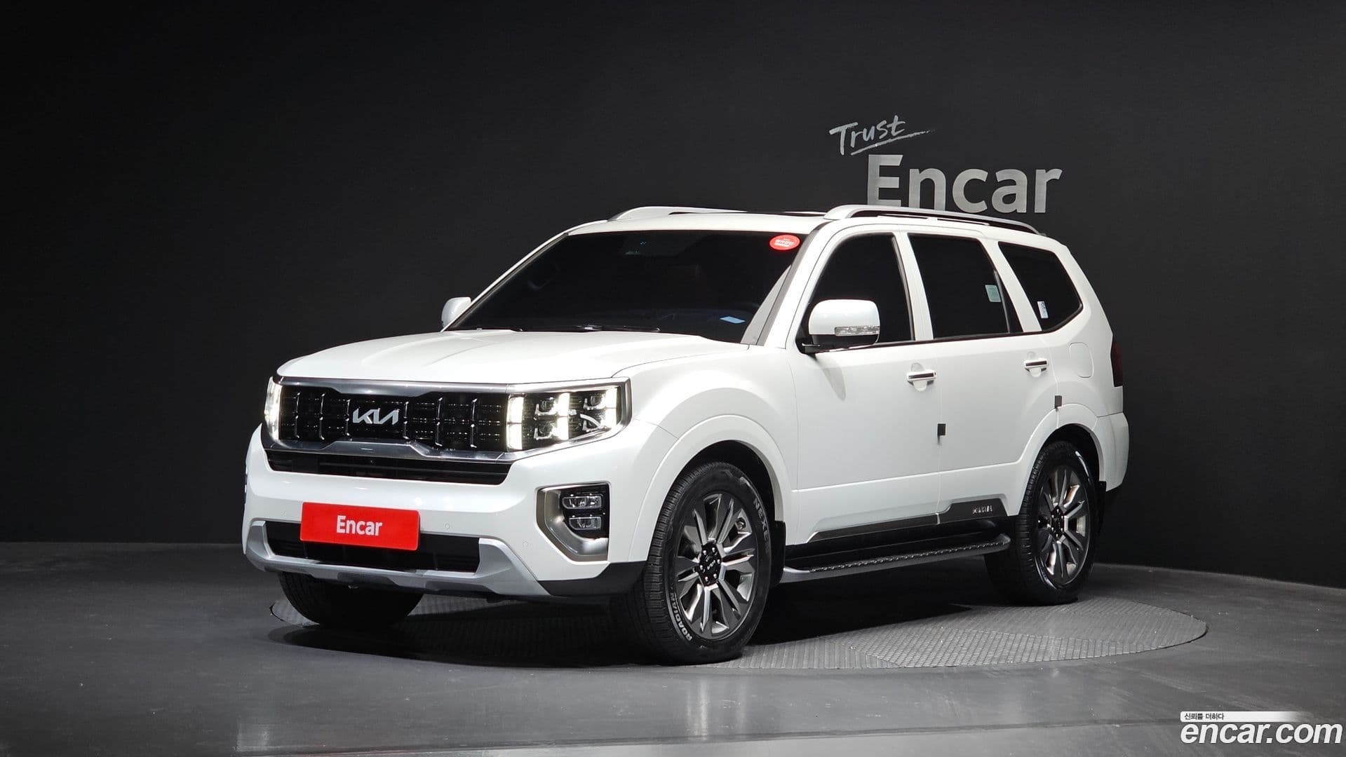 Main__Slider__Photo:Mohave Kia 2022.4-0