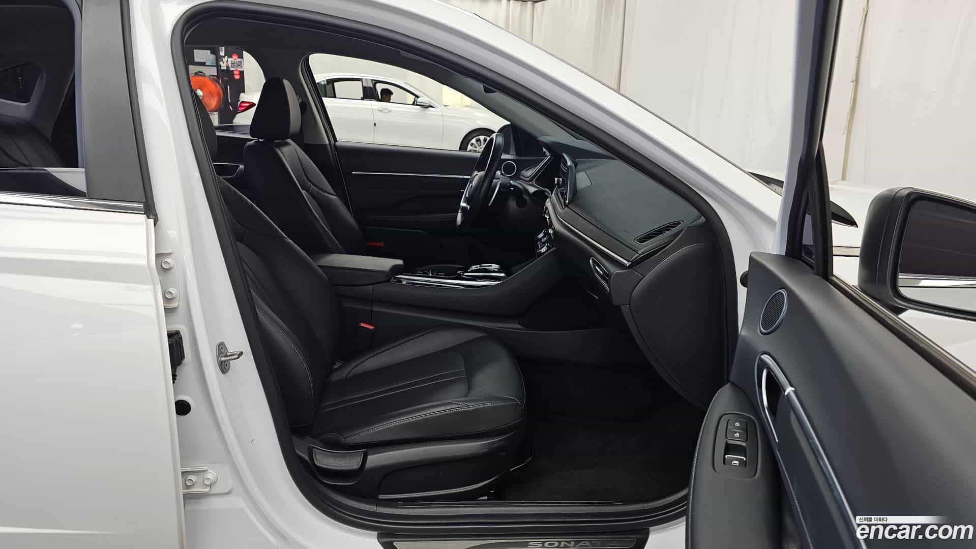 Sonata Hyundai 2023.1-OPTION-015