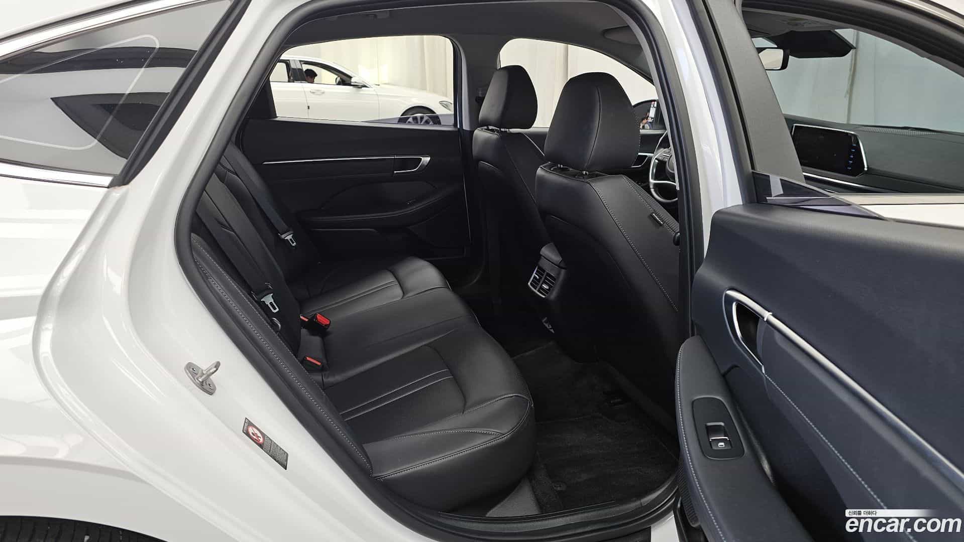 Sonata Hyundai 2023.1-OPTION-016