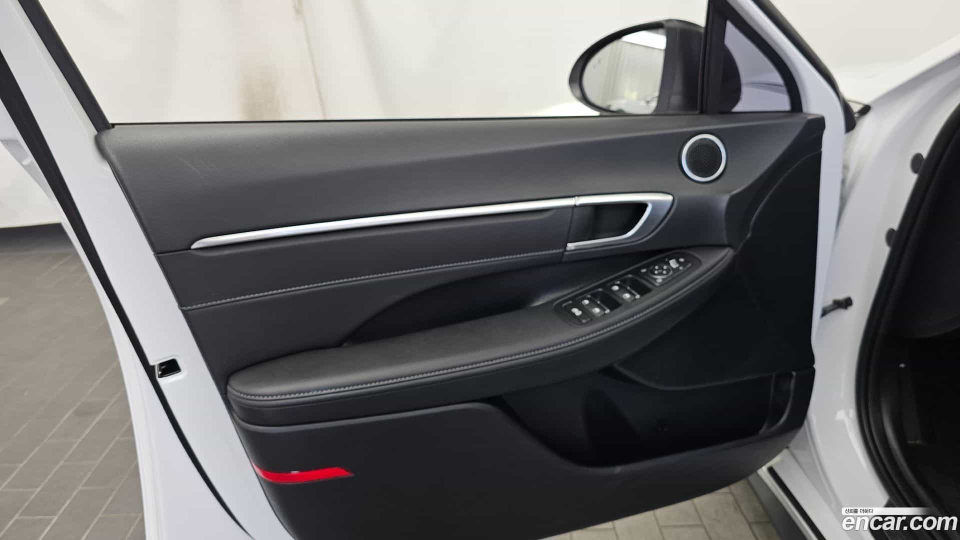 Sonata Hyundai 2023.1-INNER-034