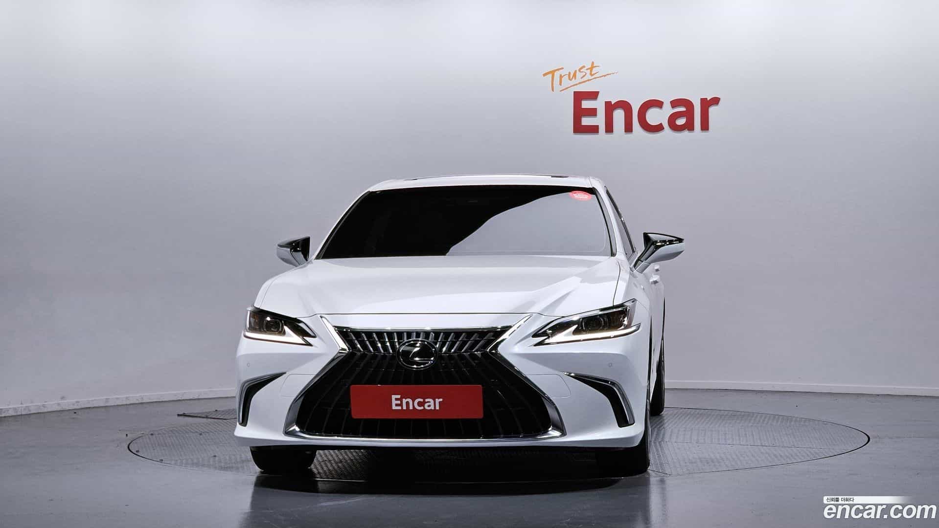 ES Lexus 2023.6-OUTER-003
