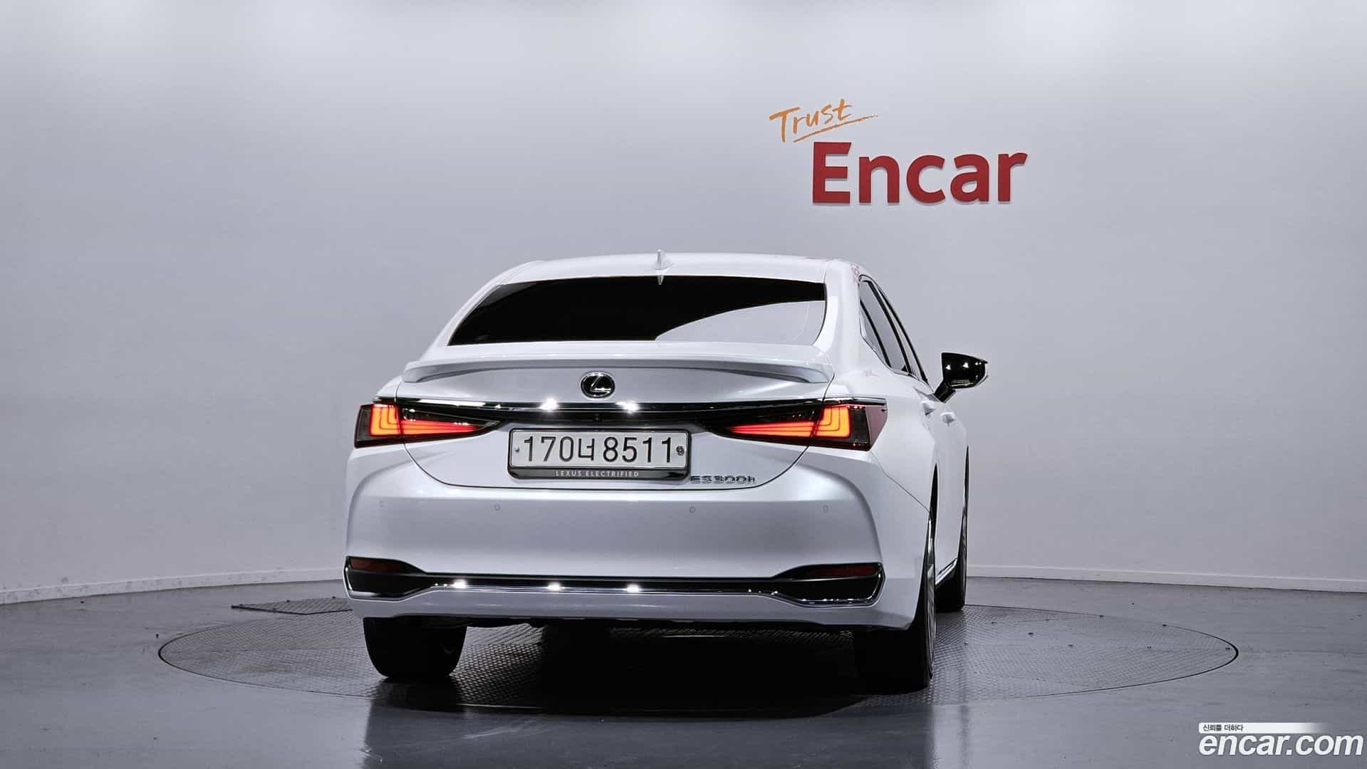 ES Lexus 2023.6-OUTER-004