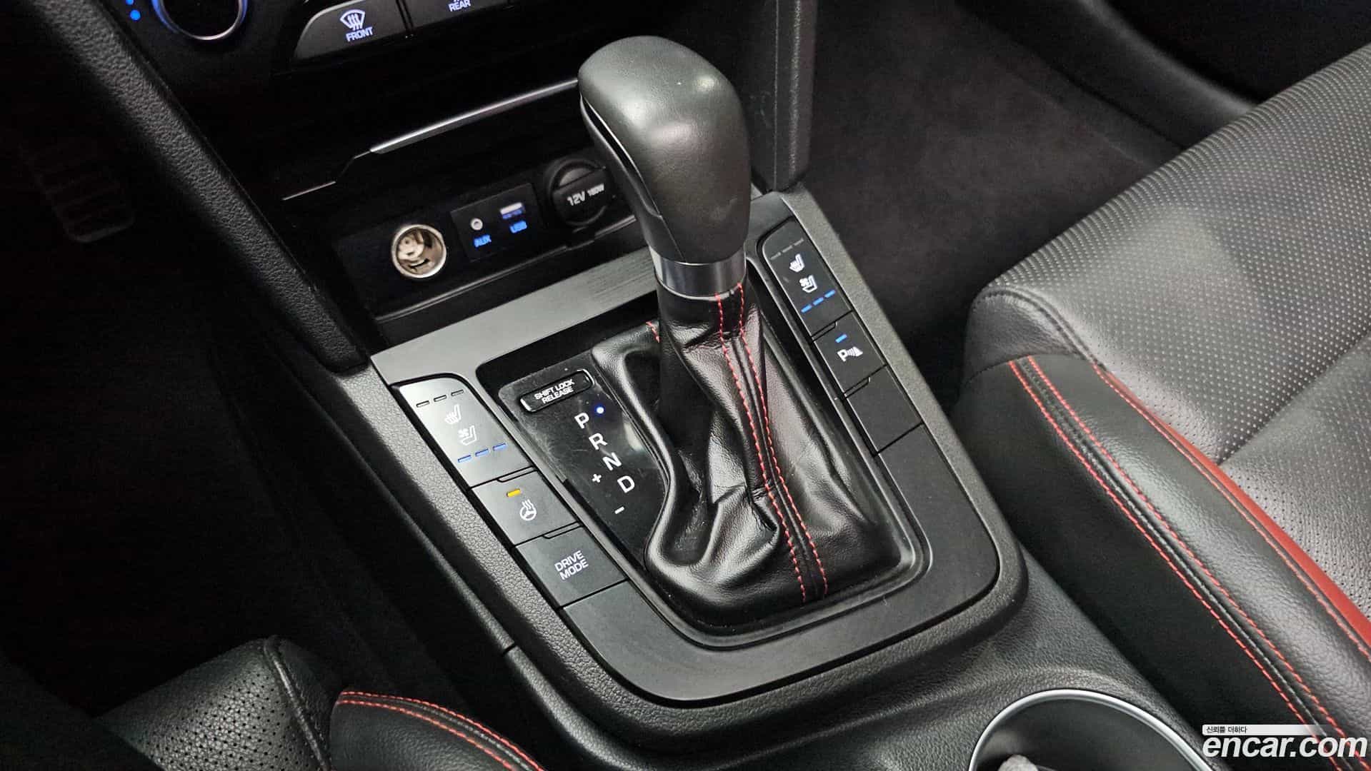 AVANTE Hyundai 2017.0-INNER-009