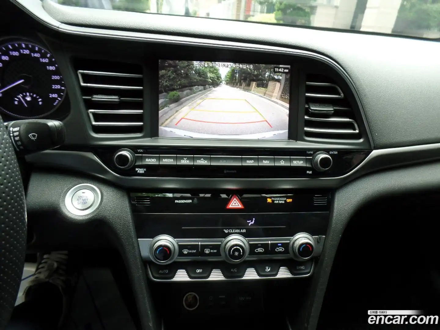 AVANTE Hyundai 2019.5-INNER-007